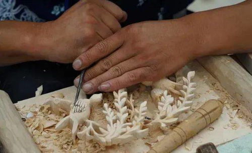 当 观灯赏花 遇上 非遗和文创大集