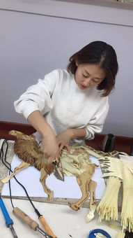 90后女孩杨丽丽返乡创业带乡亲致富 想做一名 守艺人